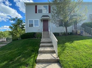 825 Sierra Dr, Hackettstown, NJ 07840