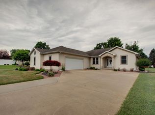 1716 Hamann Ln, Quincy, IL 62305