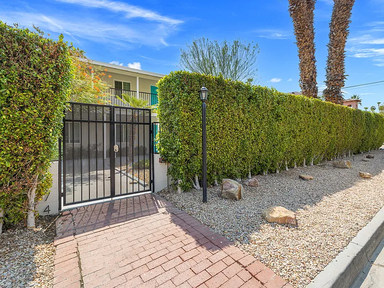 1674 S Via Salida #3 — Photo 4
