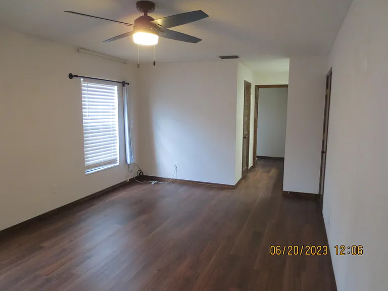 2002 Sycamore Ln — Photo 13