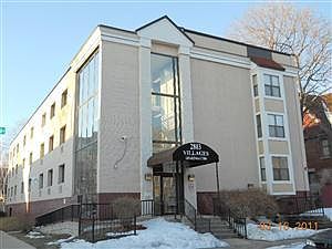 2nd image of 2803 W Kilbourn Ave APT 211