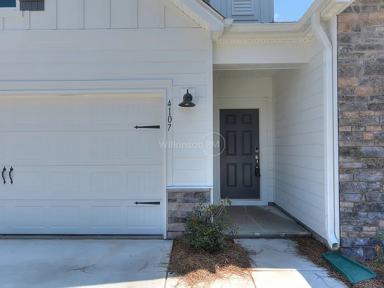 4107 Armstrong Farm Dr — Photo 2