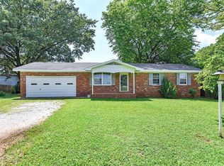 1606 Edison Ave, Muscle Shoals, AL 35661