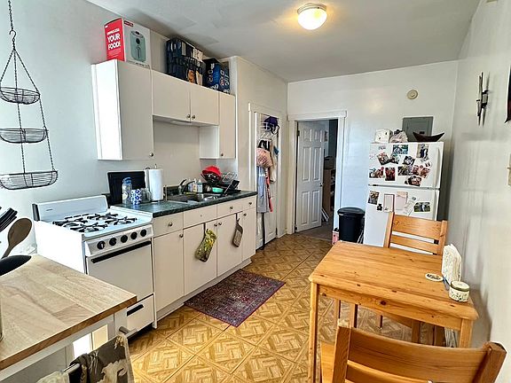5th image of 1219 S 13th St #2