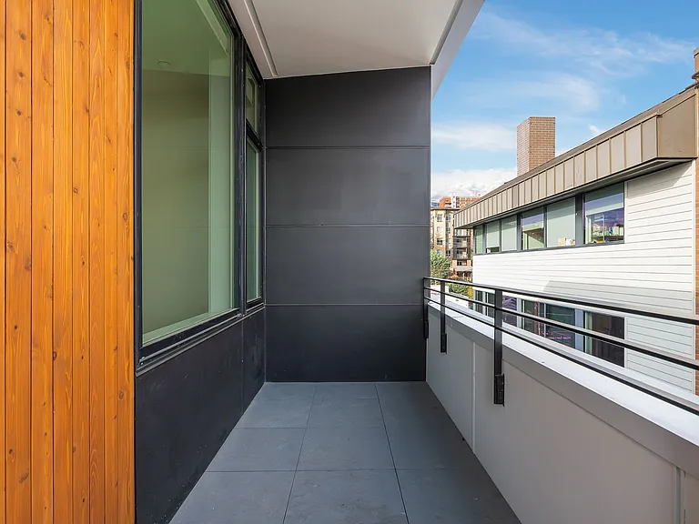 BB House — Photo 34