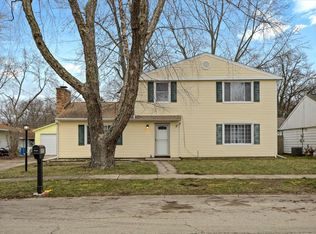 810 Centennial Dr, Champaign, IL 61821