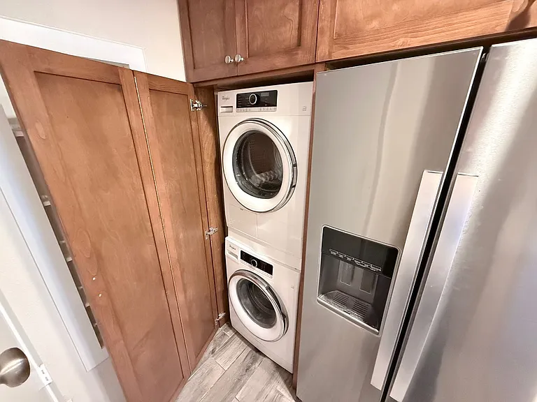 2035 Lakeridge Cir #101 — Photo 9
