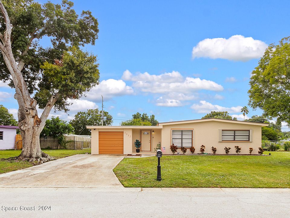 1st image of 1932 Mosswood Dr