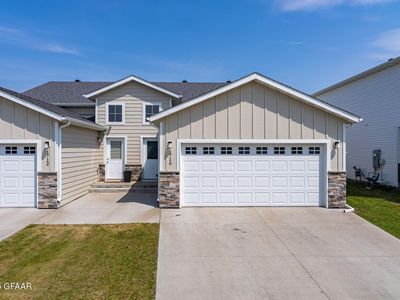 1716 Tobi Ln, Grand Forks, ND, 58201
