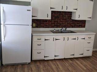 81 Farm St FLOOR 2, Woonsocket, RI 02895