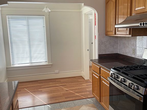 2nd image of 227 Louisburg St #Up