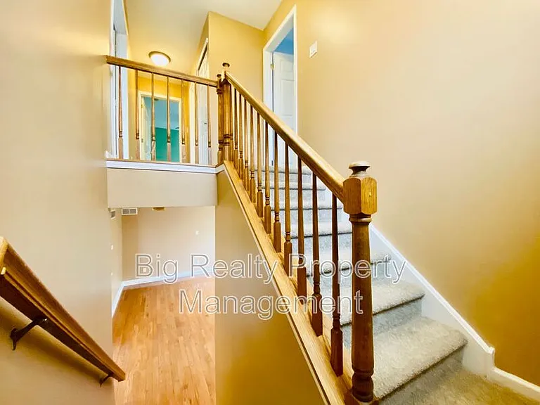475 Stoneglen St — Photo 12