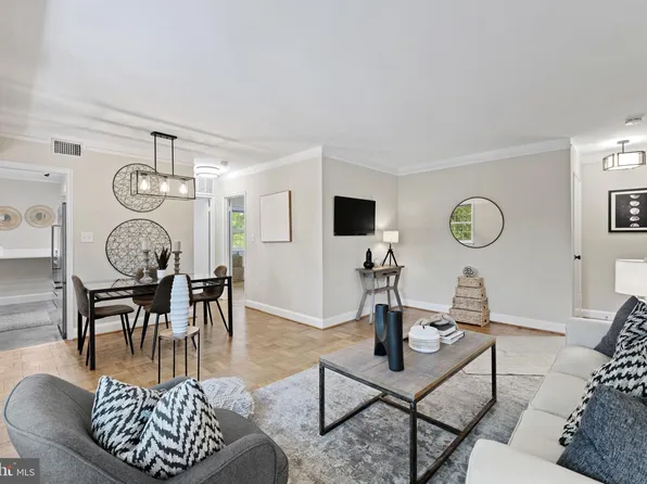 1305 N Ode St APT 331, Arlington, VA 22209