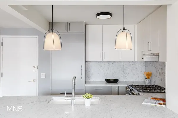 Sold by MNS | media 9