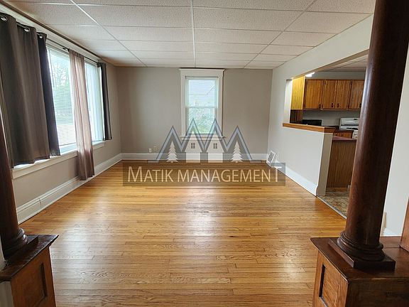2nd image of 803 4th St SE APT 1