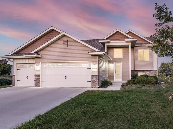 1642 Walnut Ct, Mayer, MN 55360