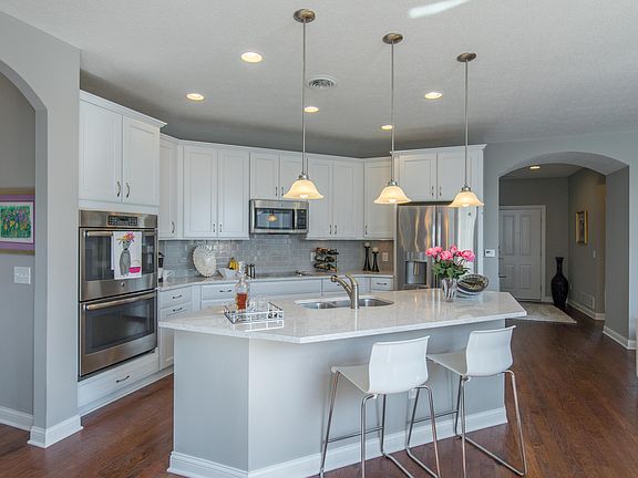 4th image of 232 Whistling Way Dr