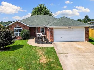 1057 Applewood Cir, Centerton, AR 72719