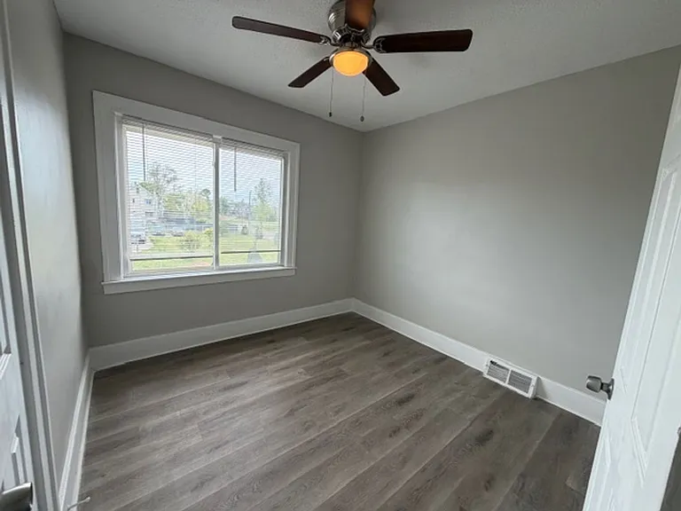 8215/8217 Badger1 LLC — Photo 16