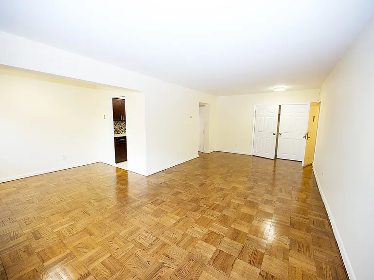 67 Lenox Rd #2B — Photo 3