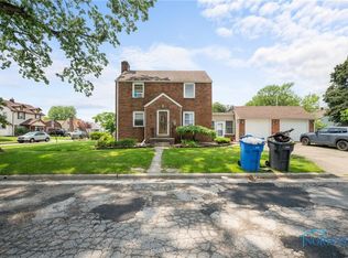 734 Waybridge Rd, Toledo, OH 43612