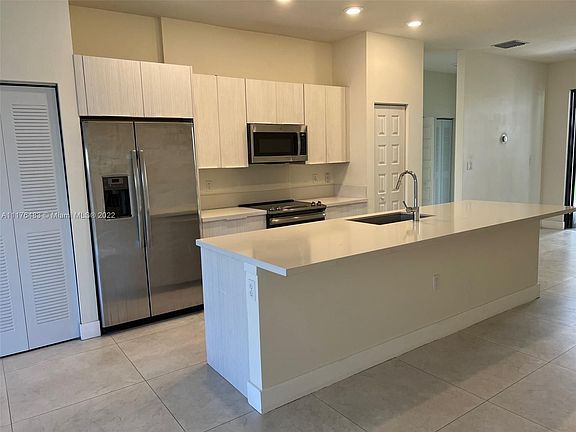 5th image of 7819 NW 104th Ave APT 8