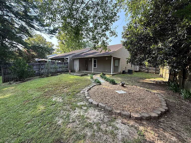 2418 Ian Dr — Photo 21