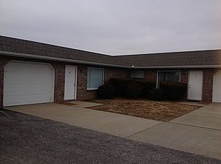 703 Skyline Dr, Marion, IL 62959