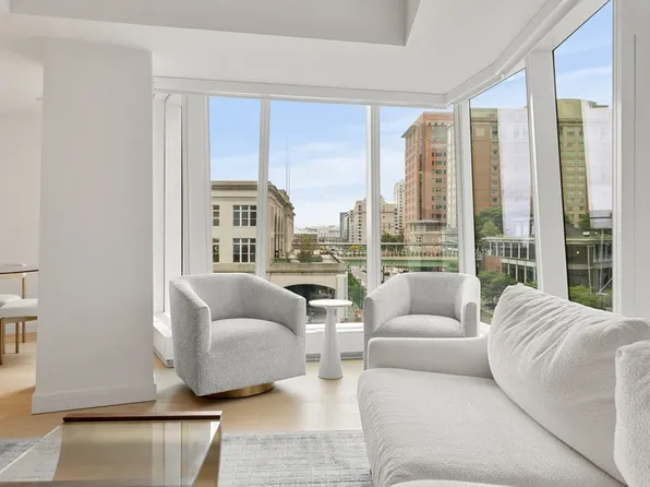 150 Seaport Blvd #5G, Boston, MA 02210