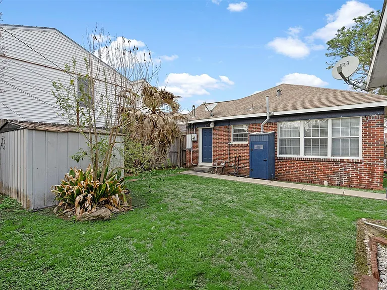 5022 Lindsay St — Photo 22