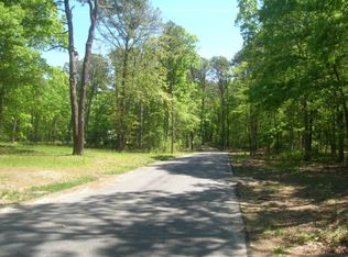 11 Randall Rd, Southampton, NY 11968