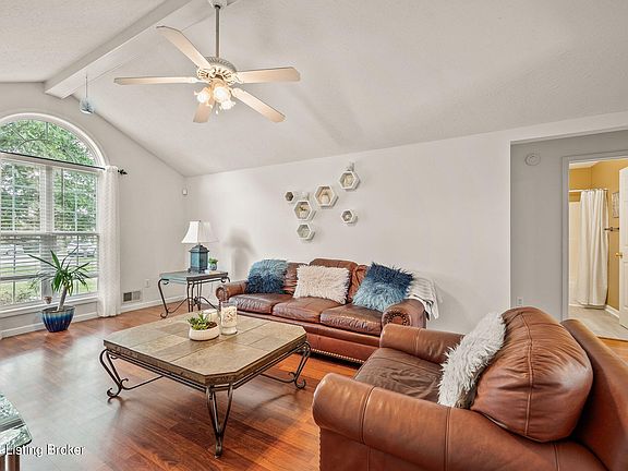 5th image of 309 Louis Ln