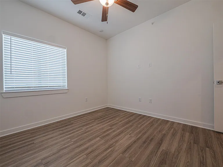 4802 S Congress Ave #515 — Photo 21
