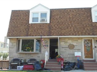 1344 Langley St, Trainer, PA 19061