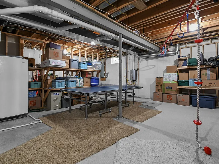 5464 Sandy Dr — Photo 33