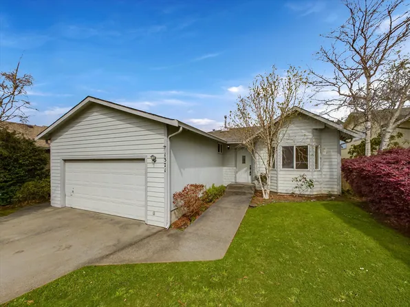1371 Silverado Ave, McKinleyville, CA 95519