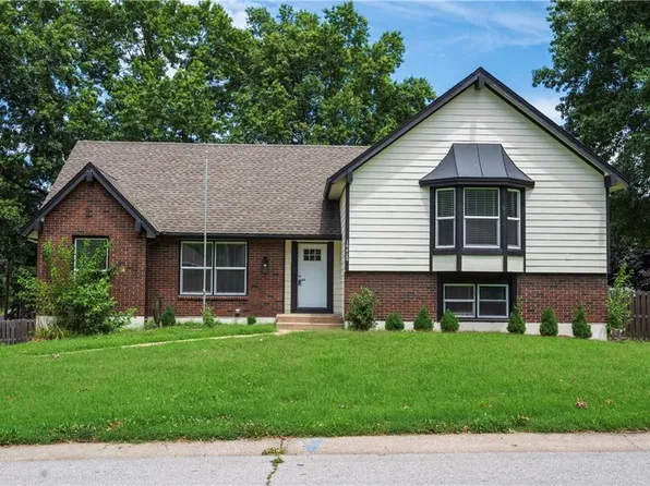 16620 E 36th St, Independence, MO 64055