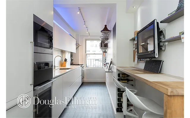 Sold by Douglas Elliman | media 12