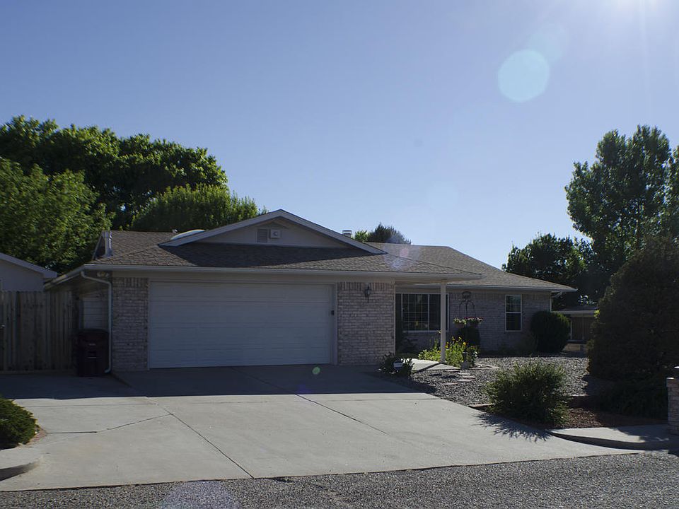 1st image of 813 Lee Trevino Dr