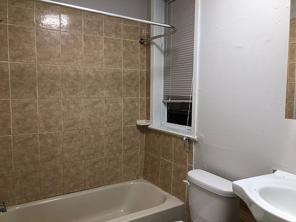 2nd image of 42 Broadway #2QQ