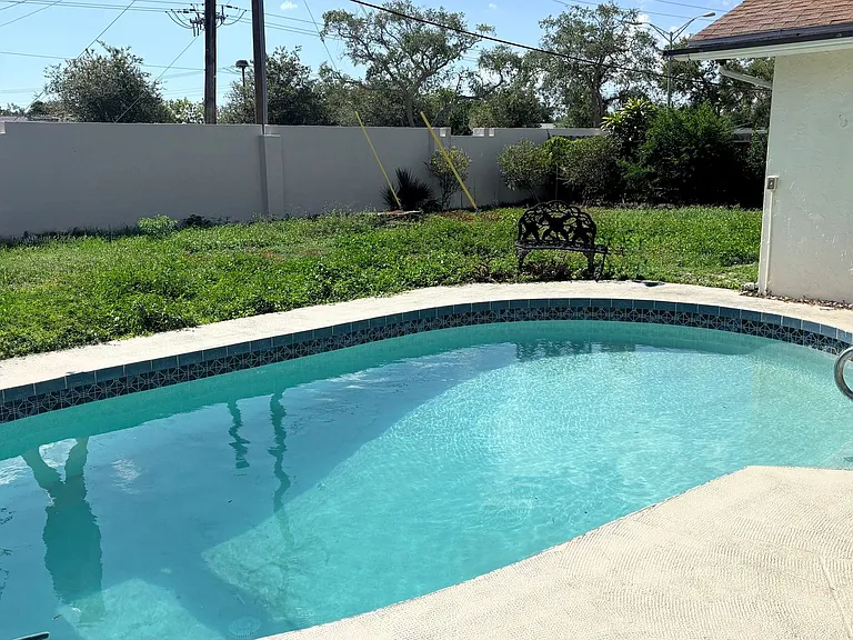 6535 Waterford Cir — Photo 30