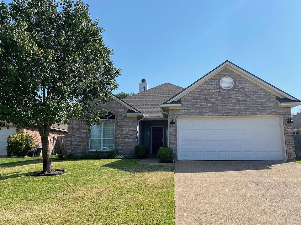 1st image of 3828 Dresden Ln