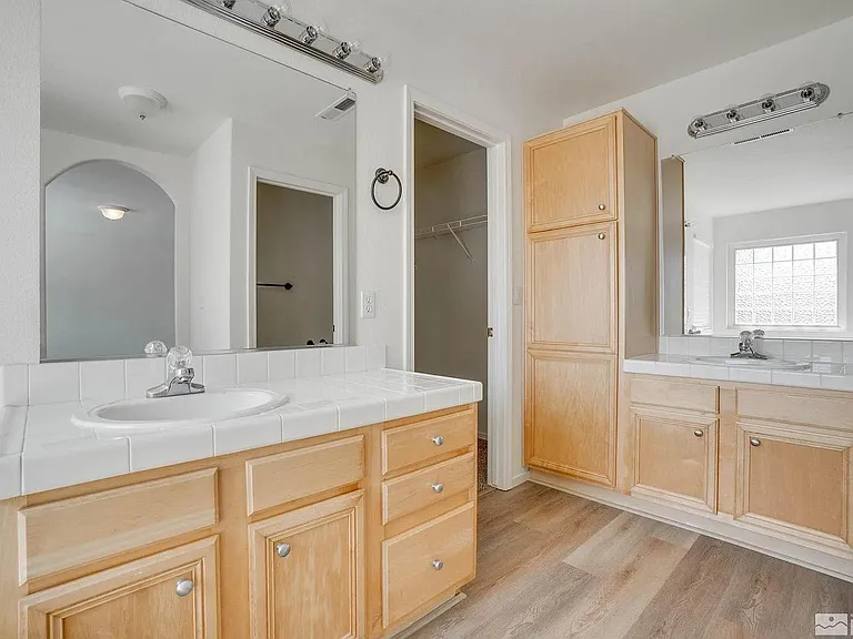 2702 Cintoia Dr — Photo 18