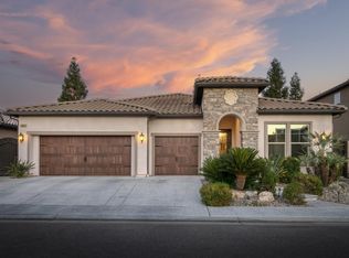 11682 N Via Venitzia Ave, Fresno, CA