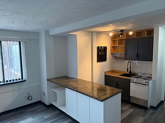 3rd image of 11720 Edgewater Dr APT 709