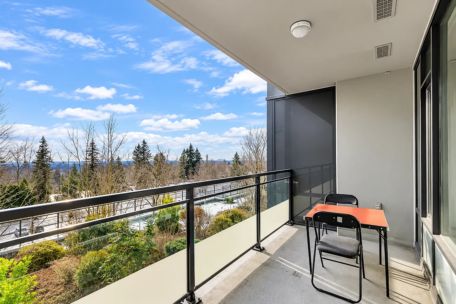 1 bed, 430 sqft, $1,700 — Photo 2