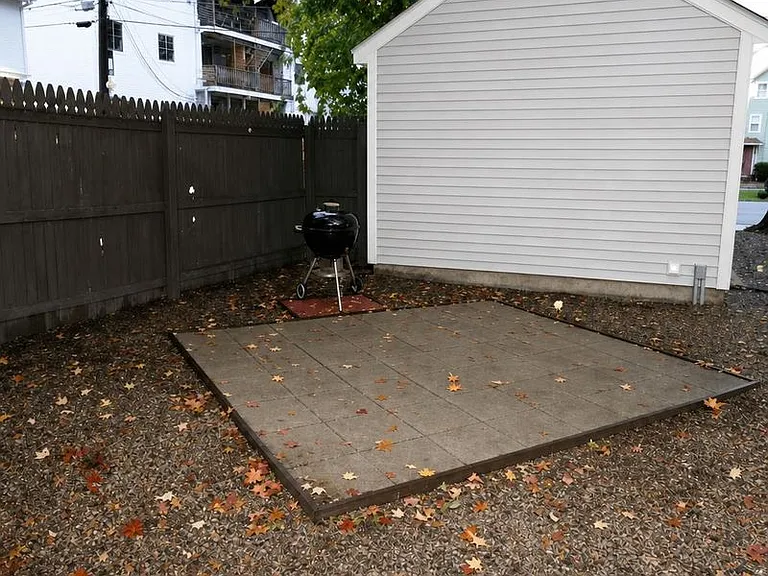 585 Beech St N #1 — Photo 14