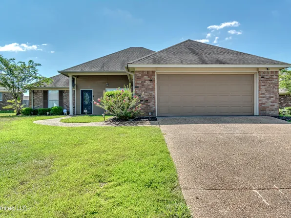 807 Cotton Ridge Dr, Pearl, MS 39208