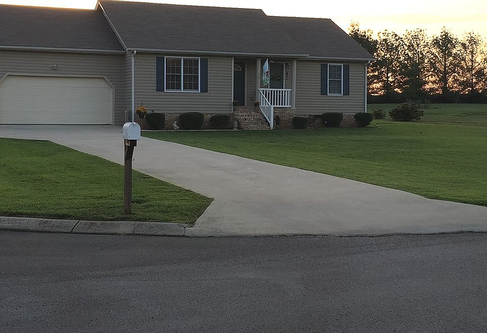 1st image of 94 Hazelwood Ln