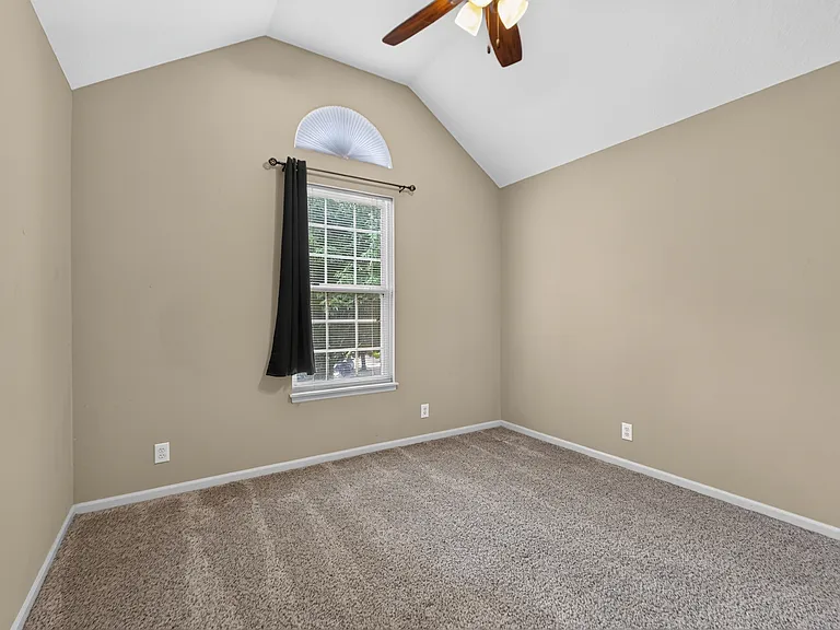 14802 Robinson St — Photo 22